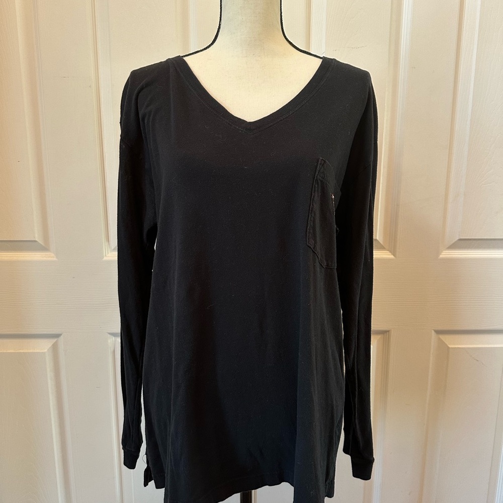 PINK Victoria's Secret Black Long Sleeve Tee